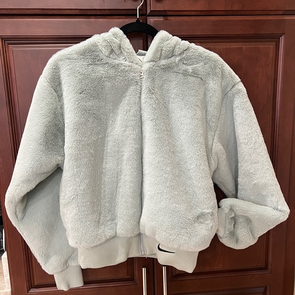 NWT Nike plush fur bomber jacket in teal size XS - Picture 4 of 6
